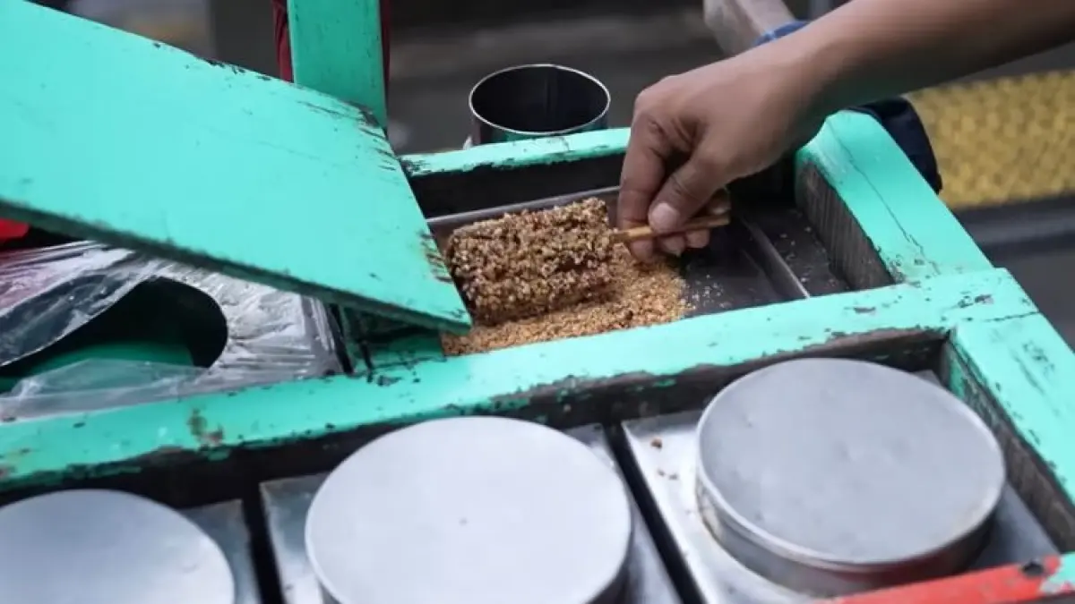 Street Food Nostalgia di Menteng, Menikmati Es Goyang Legendaris dan Kuliner Tempo Dulu