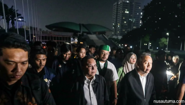 Main Agenda: Temui Demonstrasi Mahasiswa di Depan Gedung DPR, Dasco Janji Tindak Lanjuti Tuntutan