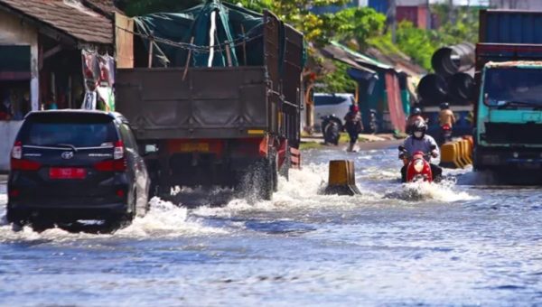 Prediksi BMKG: Banjir Rob Ancam Pesisir Surabaya Hingga 18 Juli 2026