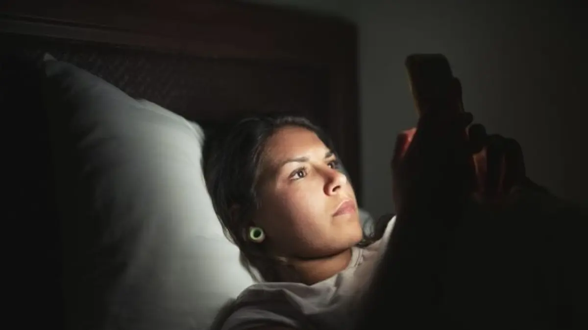 Facing Challenges: 4 Zodiak yang Akan Standby Membalas Pesan di Malam Hari, Selalu Sedia Kapanpun Saat Dibutuhkan