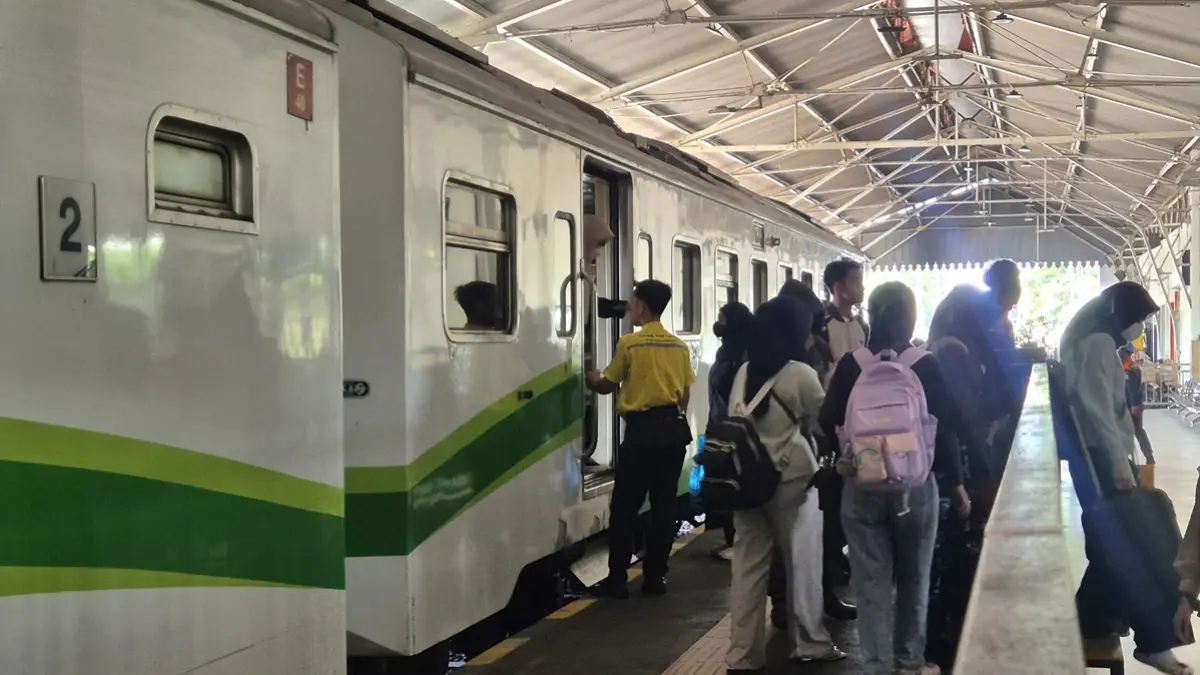 Visit Agenda: KAI Commuter Area VIII Surabaya Layani 8,5 Juta Penumpang selama Semester I 2026