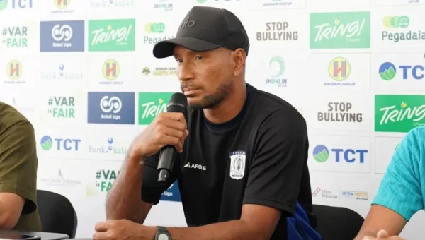 Facing Challenges: Deltras FC Segera Umumkan Pelatih Baru, Leonard Tupamahu Dikabarkan Berlabuh ke Sidoarjo