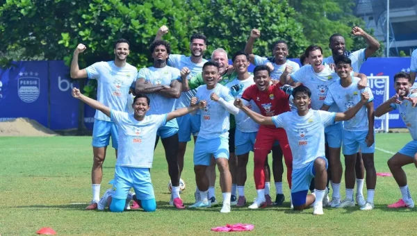 Historic Moment: Persib Bandung Bangun Kekompakan sejak Awal, Dedi Kusnandar Siap Dampingi Pemain Baru