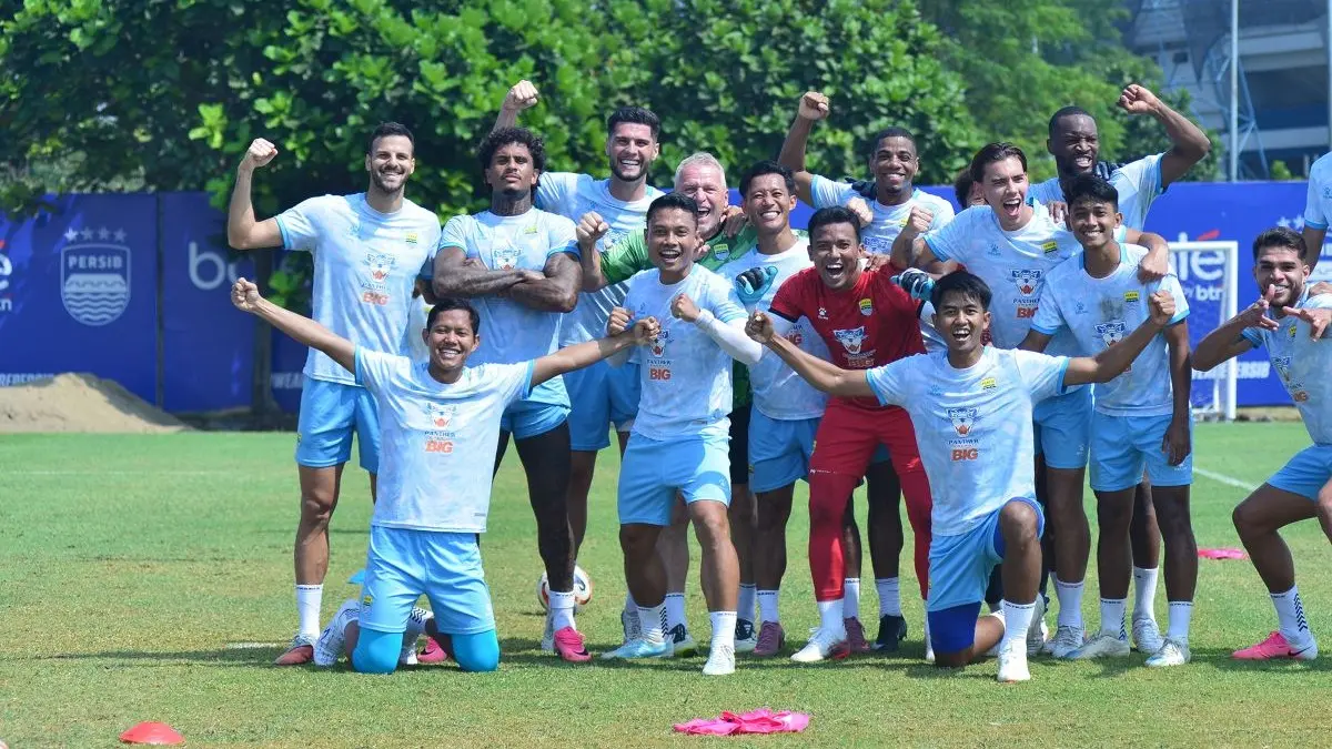 Historic Moment: Persib Bandung Bangun Kekompakan sejak Awal, Dedi Kusnandar Siap Dampingi Pemain Baru