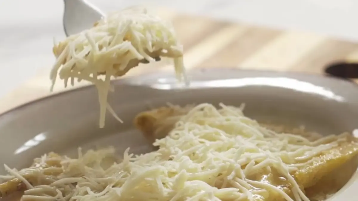 Solution For: Resep Crispy Rice Paper Banana Cheese, Camilan Renyah dengan Pisang dan Keju Lumer