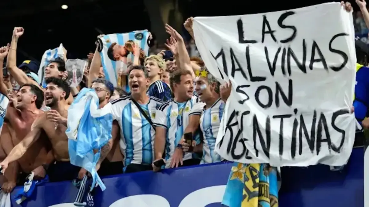 Argentina Terancam Hukuman FIFA Akibat Ulah Suporter di Tribun Bentangkan Spanduk Malvinas