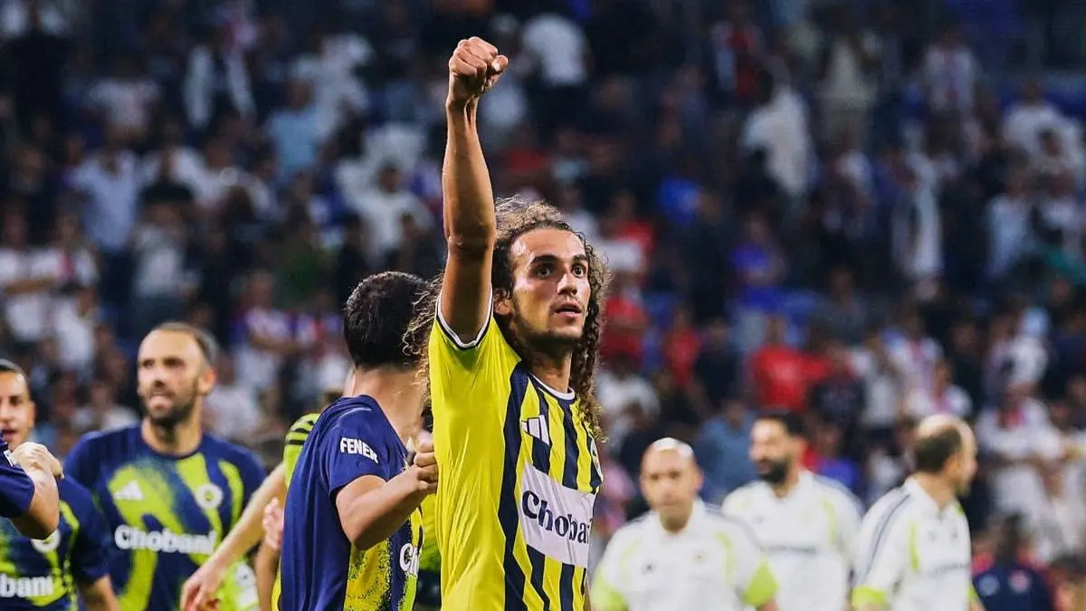 Guendouzi Bikin Pendukung Lyon Murka, Selebrasi Berujung Keributan