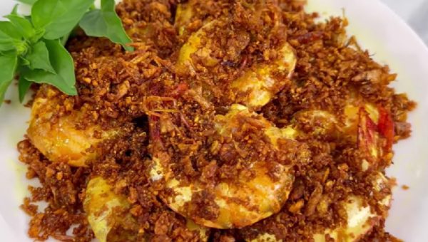 Tidak Perlu Ribet, Ini Cara Membuat Udang Goreng Serundeng Bawang yang Gurih
