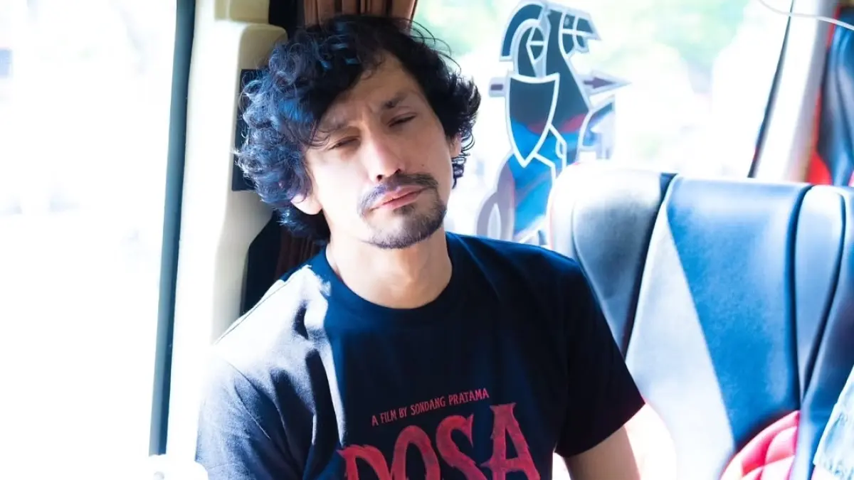 Deretan Proyek yang Melambungkan Nama Revaldo, dari AADC hingga Serigala Terakhir