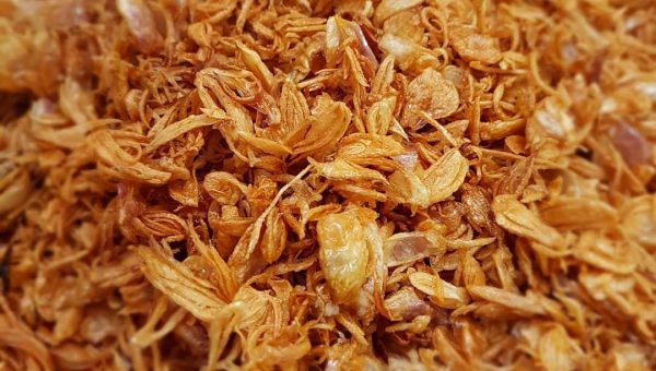 Jangan Sampai Gosong! Begini Cara Membuat Bawang Goreng Renyah dan Tahan Lama