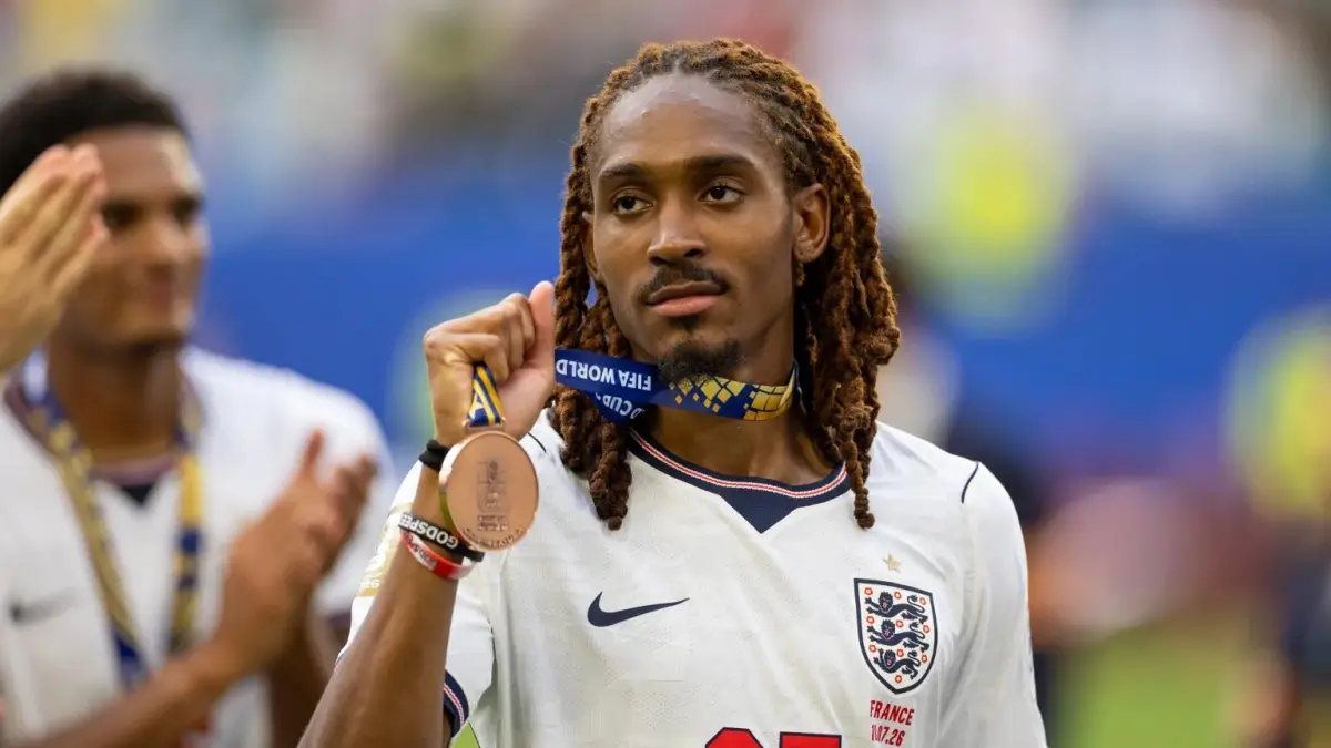 Liverpool Ikut Perburuan Djed Spence, Tottenham Siap Lepas dengan Banderol Fantastis