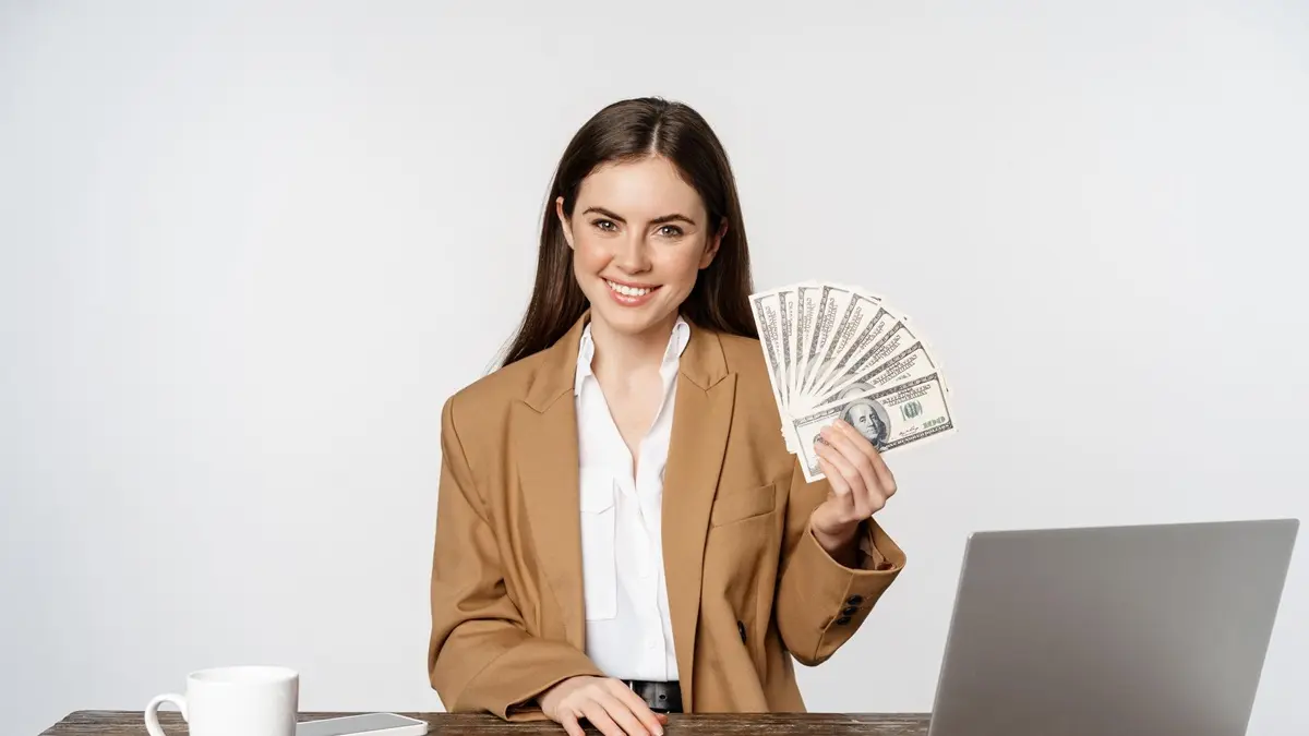 Finansial Meningkat! 4 Shio yang Bisa Naikkan Derajat Orang Tua dan Raih Banyak Rezeki