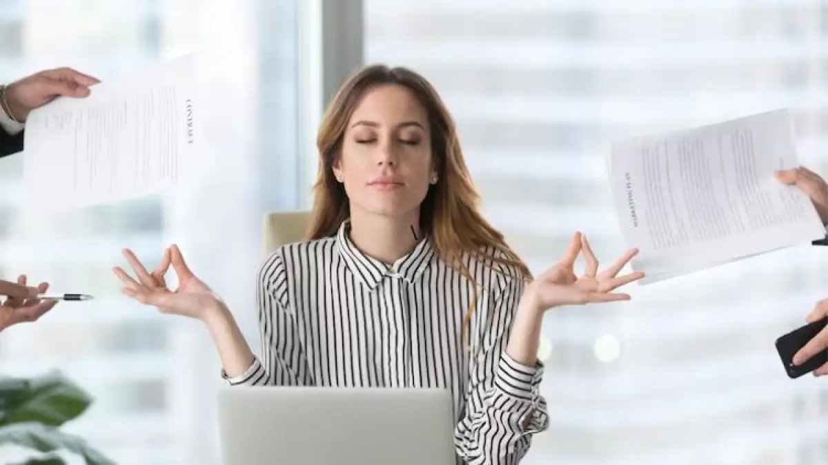 6 Zodiak yang Paling Ahli Mengelola Stress, Tetap Tenang Meskipun Di Bawah Tekanan