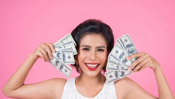 3 Zodiak Diprediksi Membawa Keberuntungan Finansial di Akhir Agustus 2026