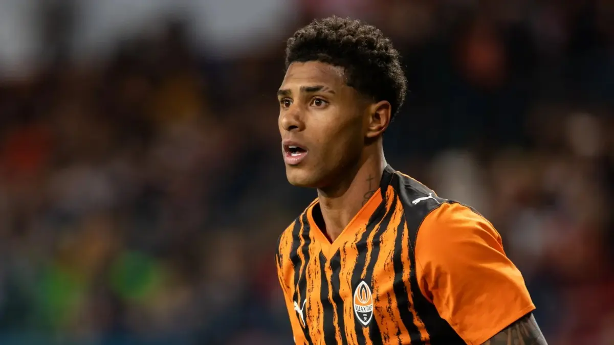 Manchester United dan Arsenal Berebut Kaua Elias, Siapa Sebenarnya Striker Muda Shakhtar Donetsk