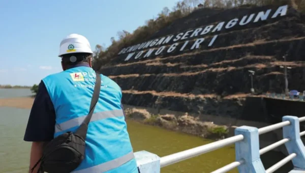 PLTS Terapung Gajah Mungkur dengan Investasi Rp 1,6 Triliun mulai Dibangun