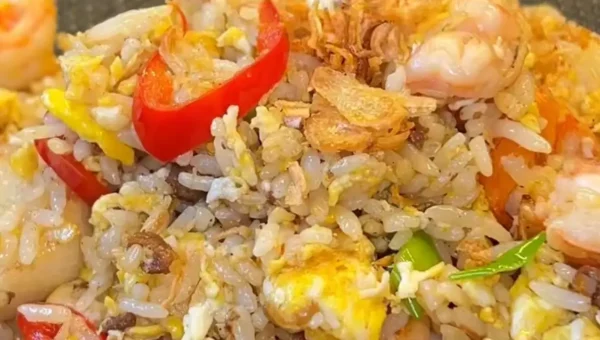 Resep Nasi Goreng Seafood Ala Restoran, Sat Set Tanpa Perlu Ulek Bumbu