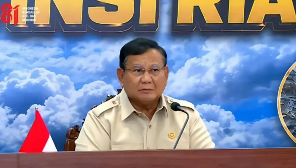 Prabowo Tinjau Penanganan Gempa NTT, Pastikan Penyaluran Bantuan Merata