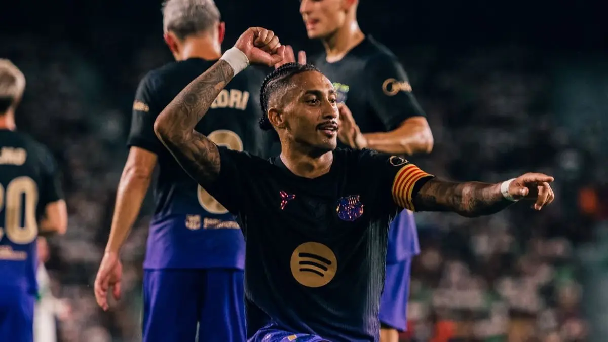 Cetak Brace untuk Barcelona Kalahkan Elche, Raphinha Adaptasi Main Sebagai Penyerang