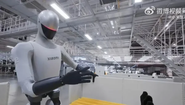 Robot Humanoid Belum Bisa Bekerja Secepat Manusia di Pabrik Mobil