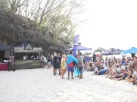 24 Peselancar Elite Dunia Berebut Takhta Ombak Padang Padang Bali