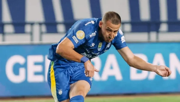 Prediksi Susunan Pemain Persija vs Persib di Super League: Pangeran Biru Bakal Mainkan Balsa Sekulic