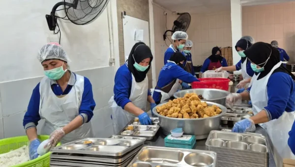 BGN Bakal Siapkan Aplikasi Semacam Ojol, Kepala Sekolah Bisa Beri Rating ke Dapur MBG