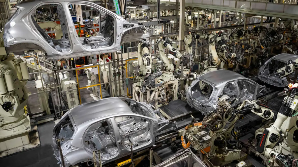Toyota Tak Gegabah Ganti Pekerja dengan Robot, Ini Strategi TMMIN di Era Elektrifikasi