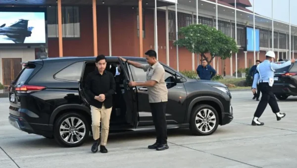 Wapres Gibran ke Batang, Pastikan Penanganan Korban Dugaan Keracunan MBG